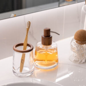 ESTIA ΑΝΤΛΙΑ ΣΑΠΟΥΝΙΟΥ ALLURE 320ml ΓΥΑΛΙΝΗ - Image 5