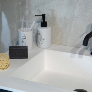 ESTIA ΑΝΤΛΙΑ ΣΑΠΟΥΝΙΟΥ LINE ART 320ml ΛΕΥΚΟ - Image 3